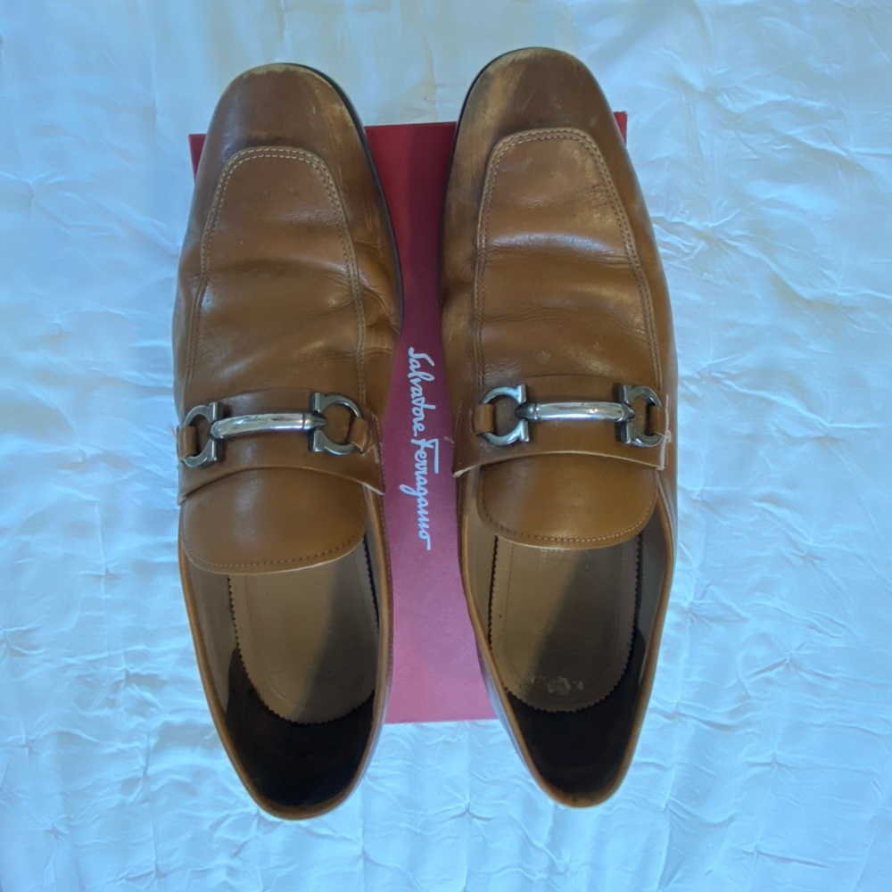 Used men’s Salvatore Ferragamo brown loafers. Size 13